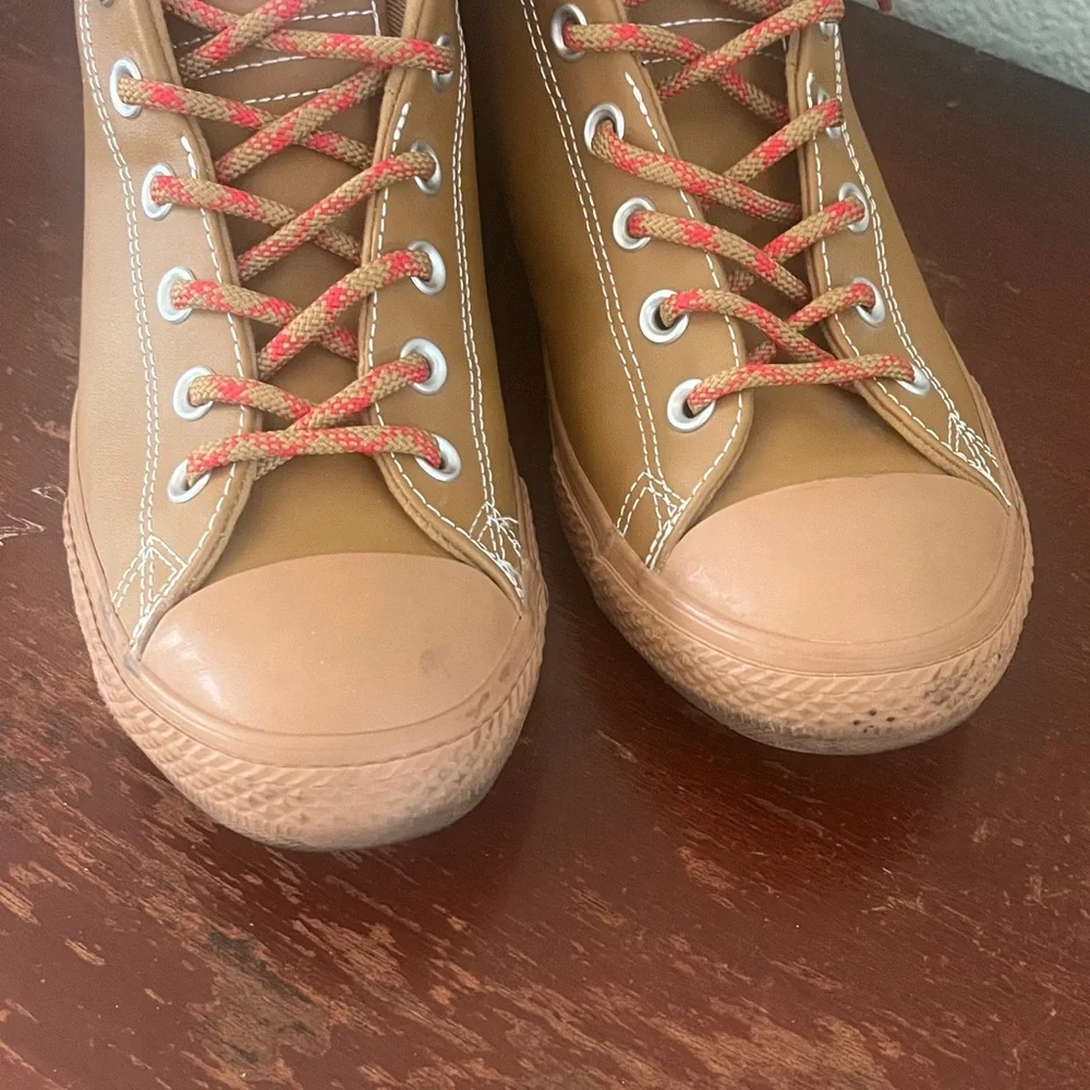 Converse All Star Tan High-Top Sneakers with Red‎ Laces